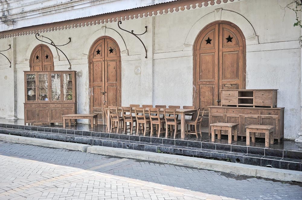 How To Take Care of Teak Furniture