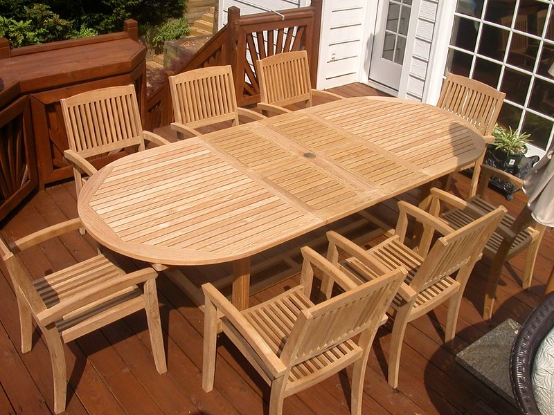 How to Care For Outdoor Teak Furniture 6 Easy Steps to Follow featured photo