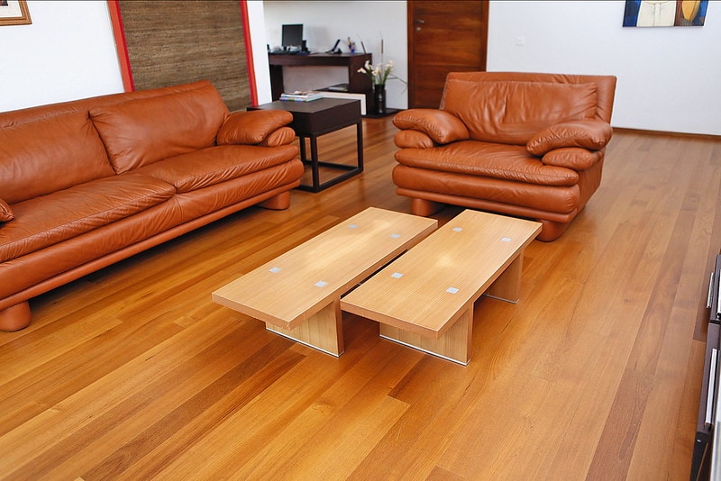 A Buyers Guide On How To Identify Teak Wood? 2024