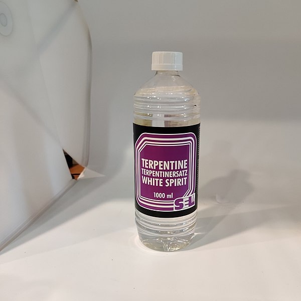 Pour Mineral Spirits